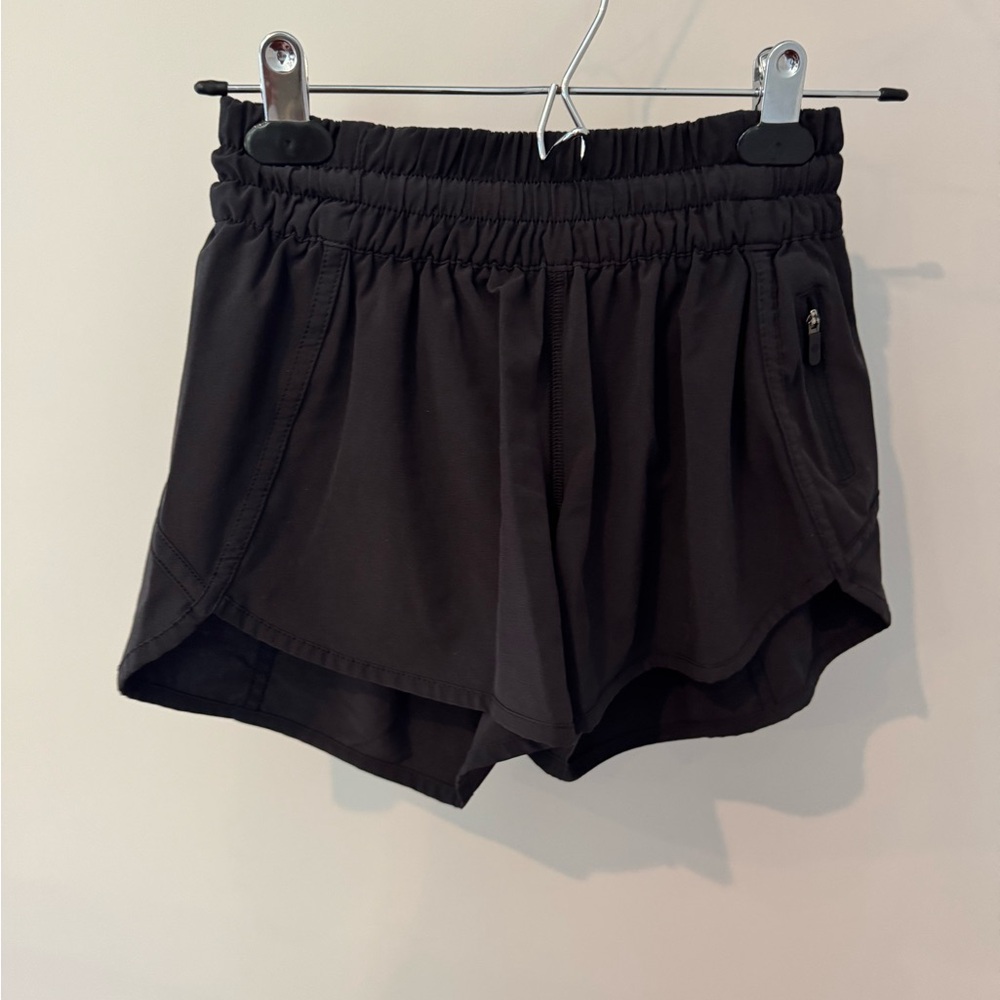 Hotty Hot Lined Short 4" Black